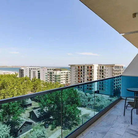 Blue 804 Wave Apartment